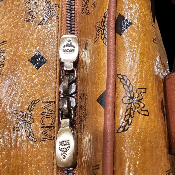 MCM Vintage Visetos Printed Shoulder Bag - Cognac - Picture 7 of 10